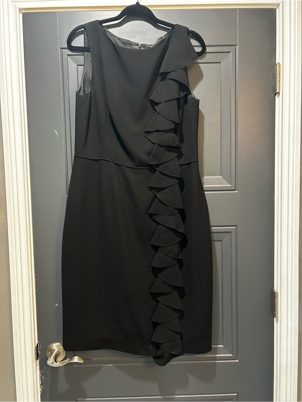 Kay Unger Black Sleeveless Ruffle Sheath Dress